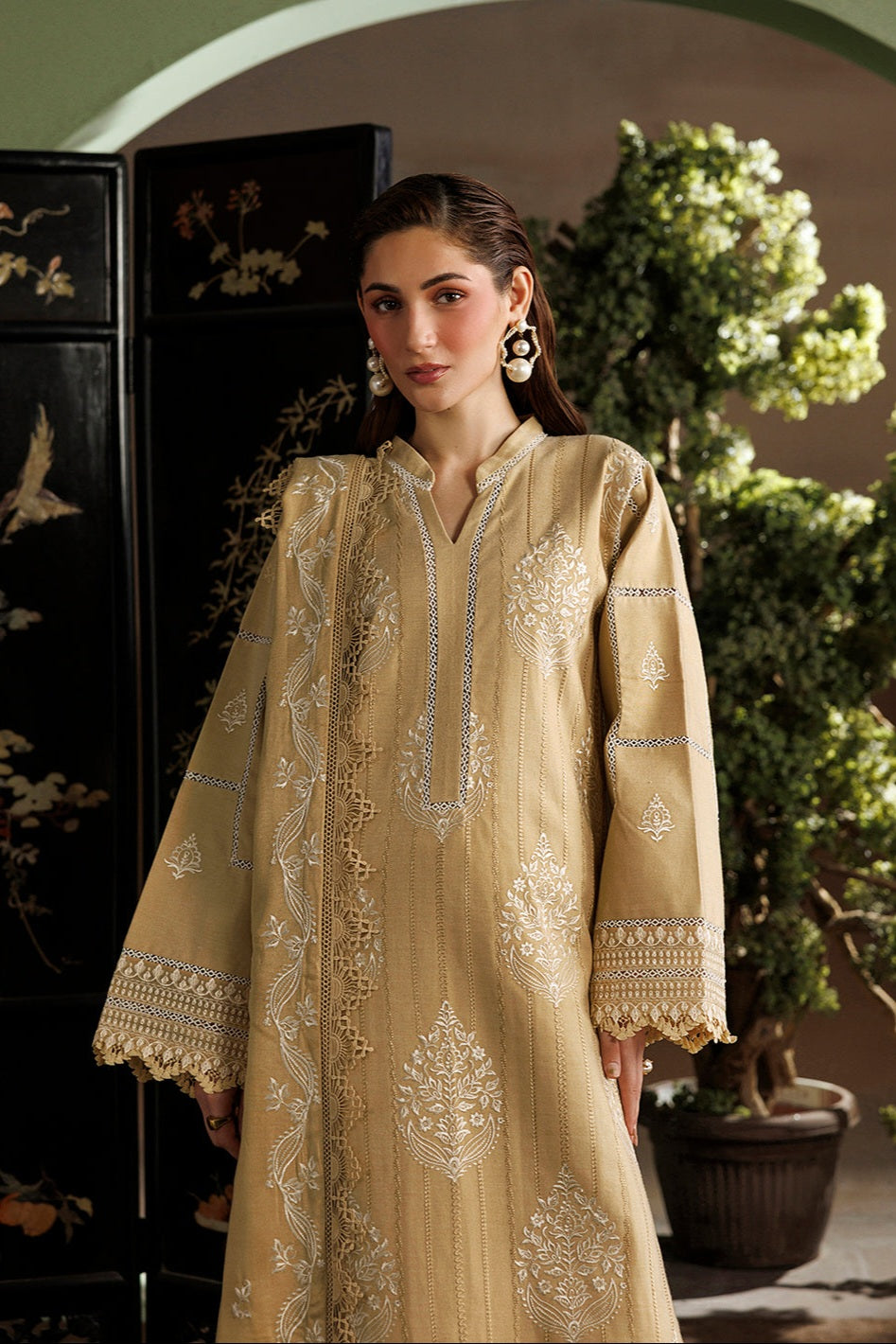 Mahnur Kaya Luxury Peach Leather Unstitched 3pc