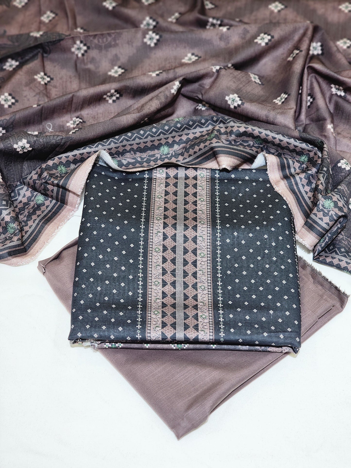 Al Karam Printed Khaddar 3PC