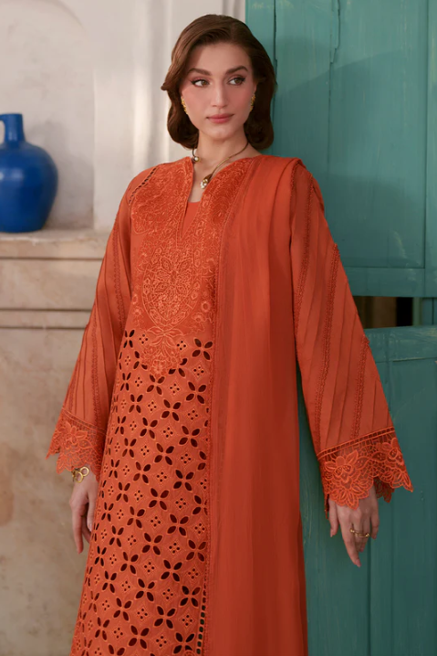 MHNR-NILOFER-LUX-4879