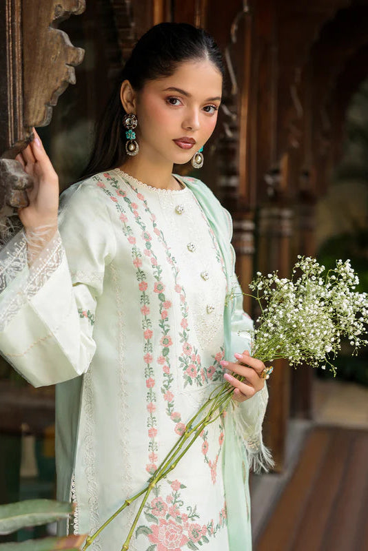 MHNR-SHANAYA-LUX-3393