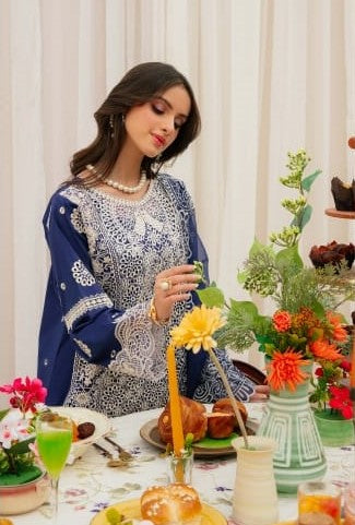 Mahnur Allenura Luxury Lawn Collection 3pc - Branded Cut Pieces