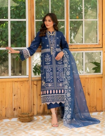 Mahnur Bella Luxury Lawn Collection 3pc - Branded Cut Pieces