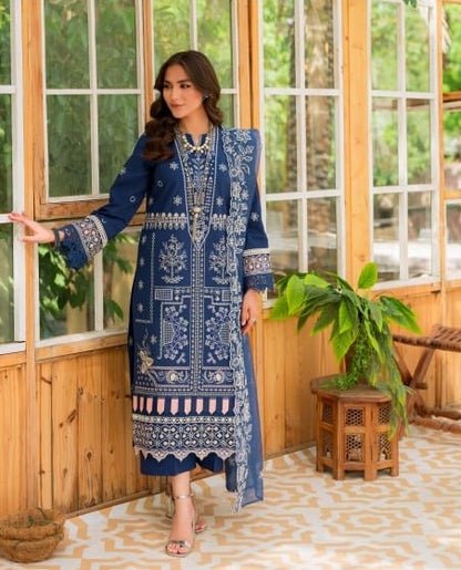 Mahnur Bella Luxury Lawn Collection 3pc - Branded Cut Pieces