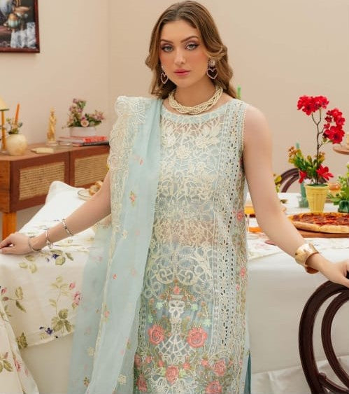 Mahnur Allenura Luxury Lawn Collection 3pc - Branded Cut Pieces