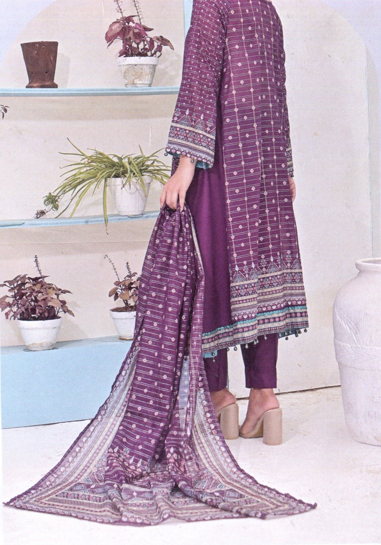 Aira Unstitched Embroidered Lawn 3pc - Branded Cut Pieces