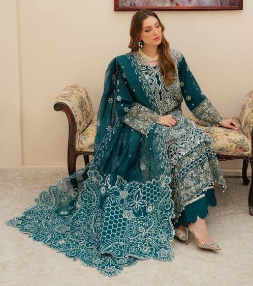 Mahnur Allenura Luxury Lawn Collection 3pc - Branded Cut Pieces