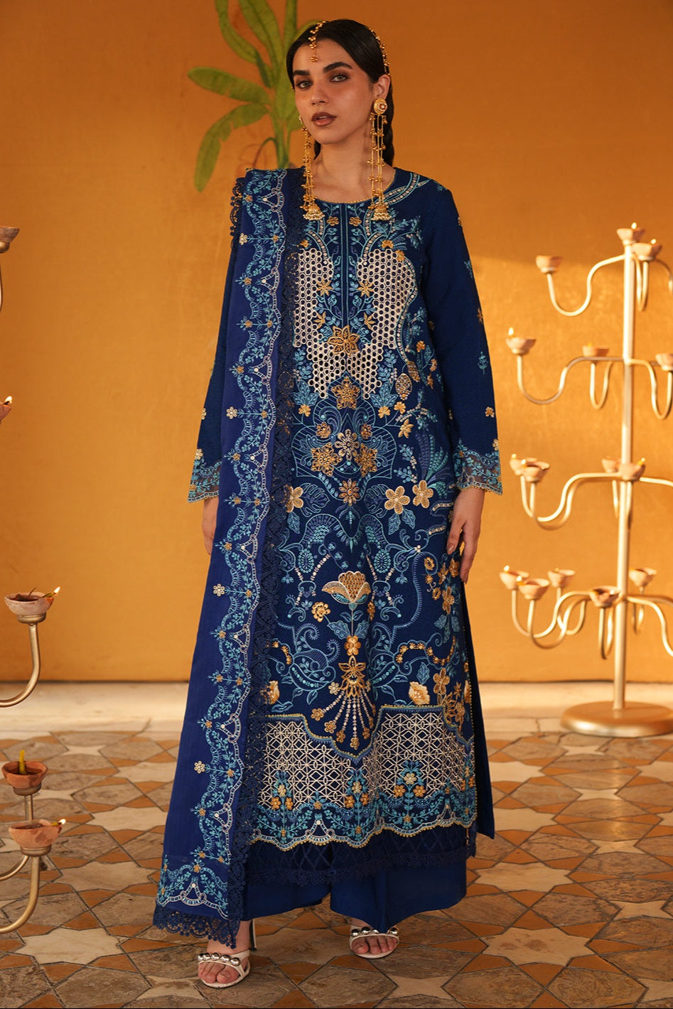Mahnur Mastani Embroidered Luxury Karandi Unstitched 3pc