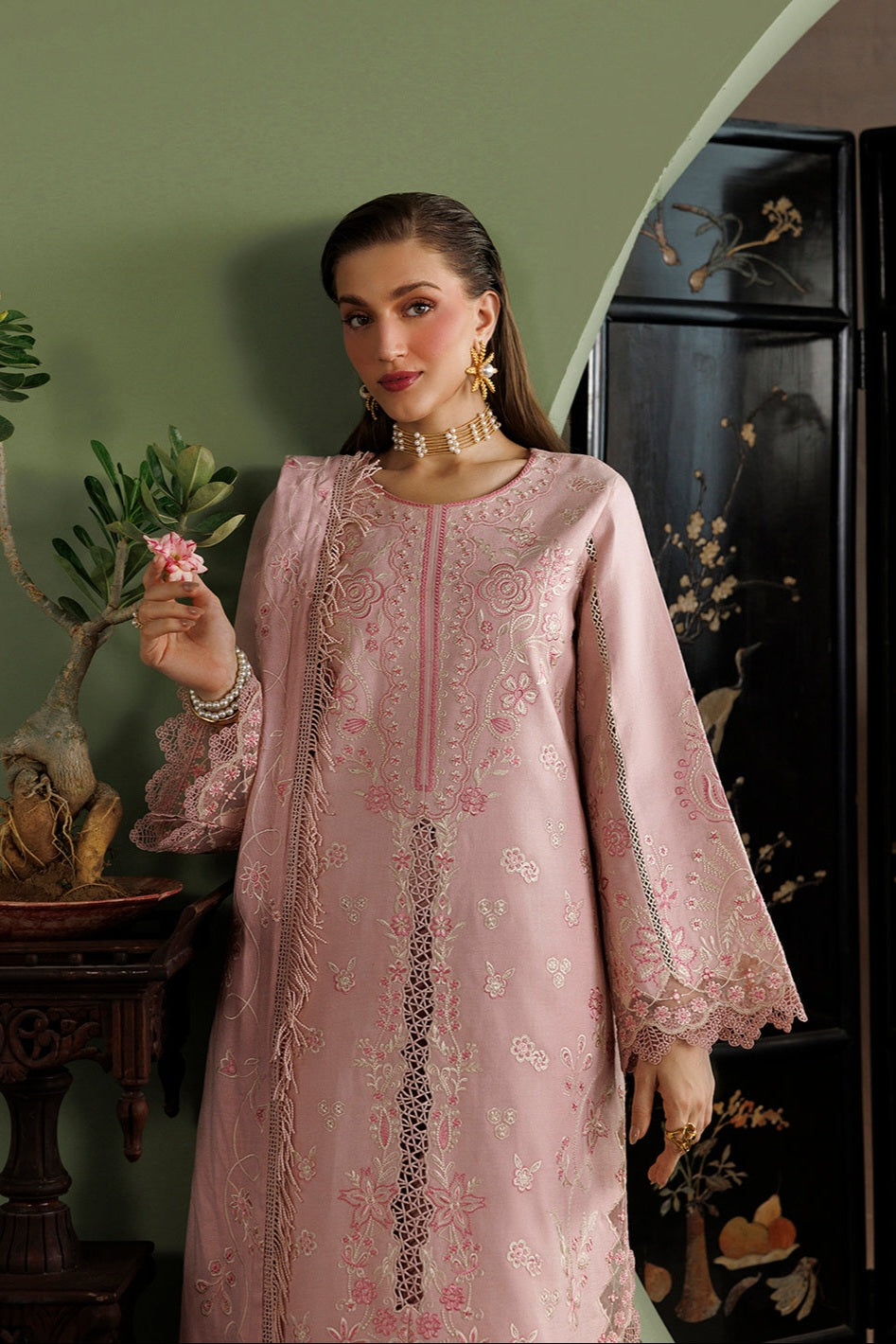 Mahnur Kaya Luxury Peach Leather Unstitched 3pc