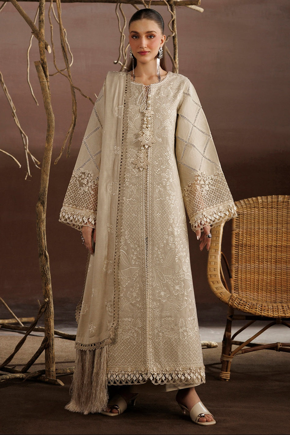 Mahnur Kaya Luxury Peach Leather Unstitched 3pc