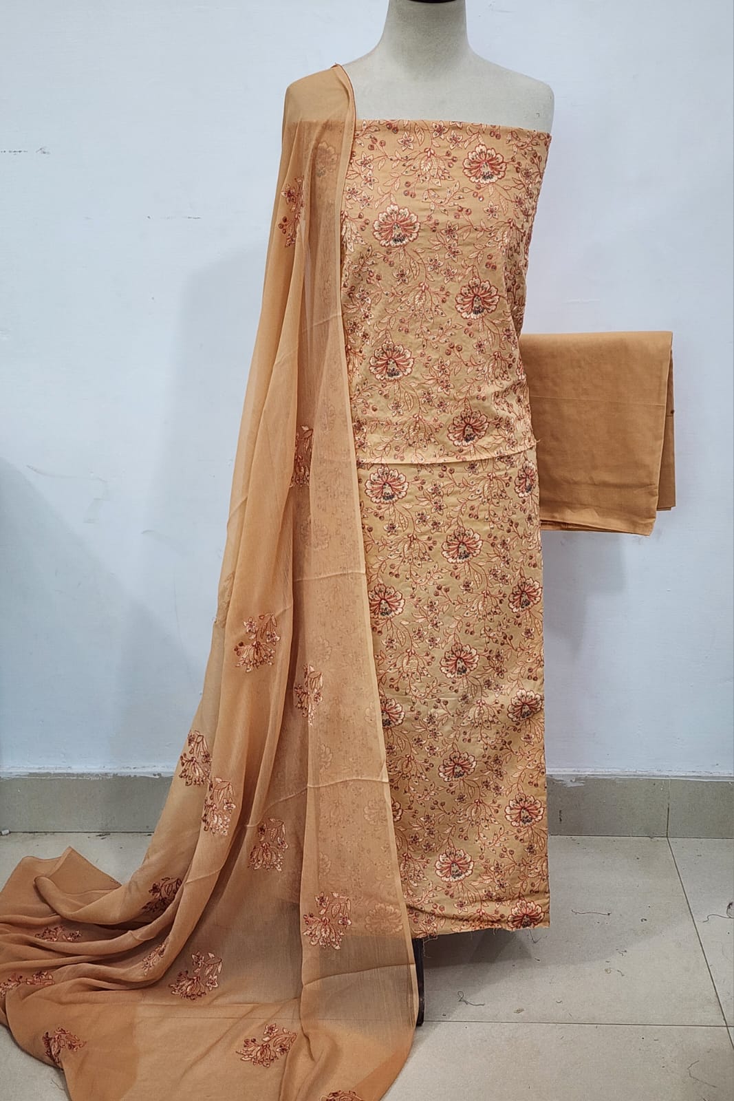 Bareeze Embroidered Lawn 3Pc