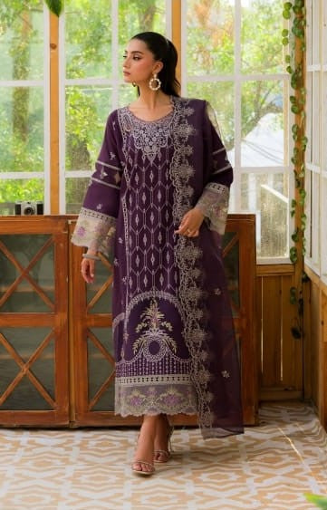 Mahnur Bella Luxury Lawn Collection 3pc - Branded Cut Pieces