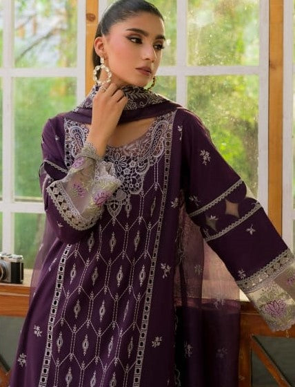 Mahnur Bella Luxury Lawn Collection 3pc - Branded Cut Pieces