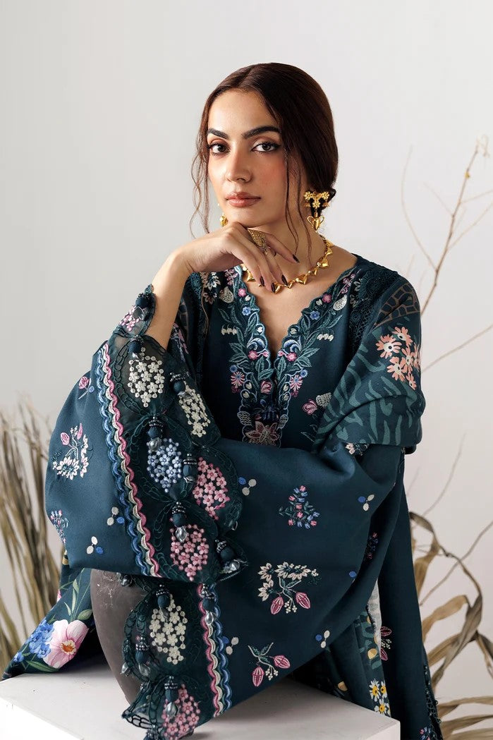 Naqsh Allure Unstitch Luxury Embroidered Karandi 3pc