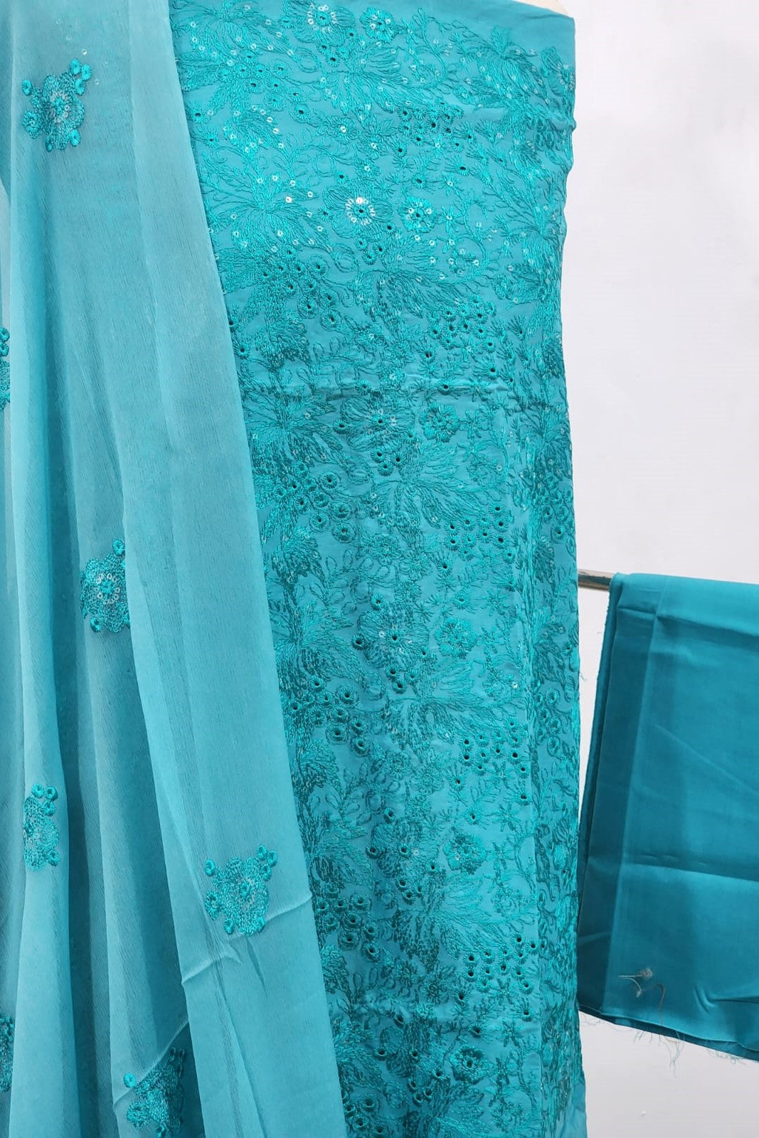 Bareeze Embroidered Lawn 3Pc