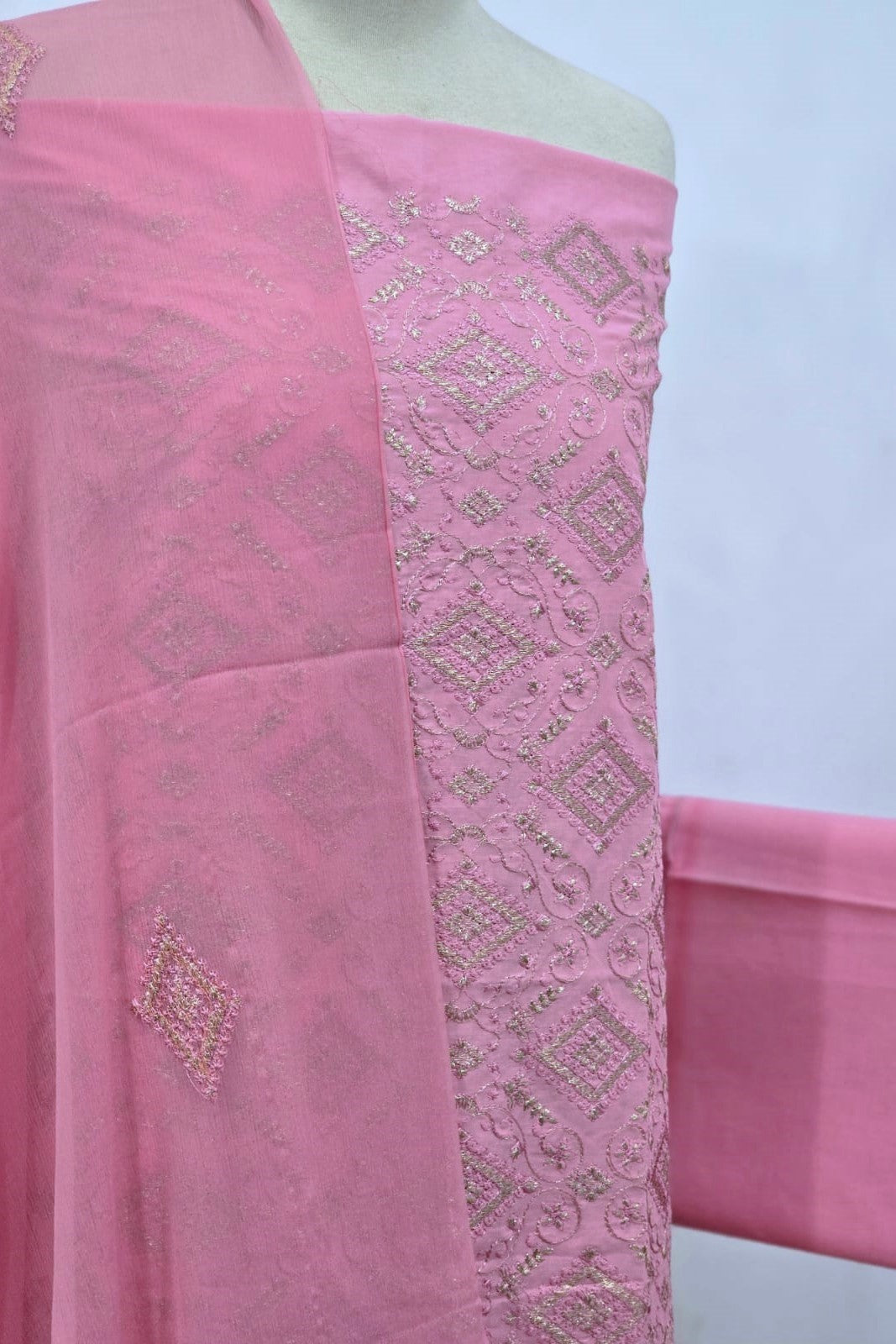 Bareeze Embroidered Lawn 3Pc