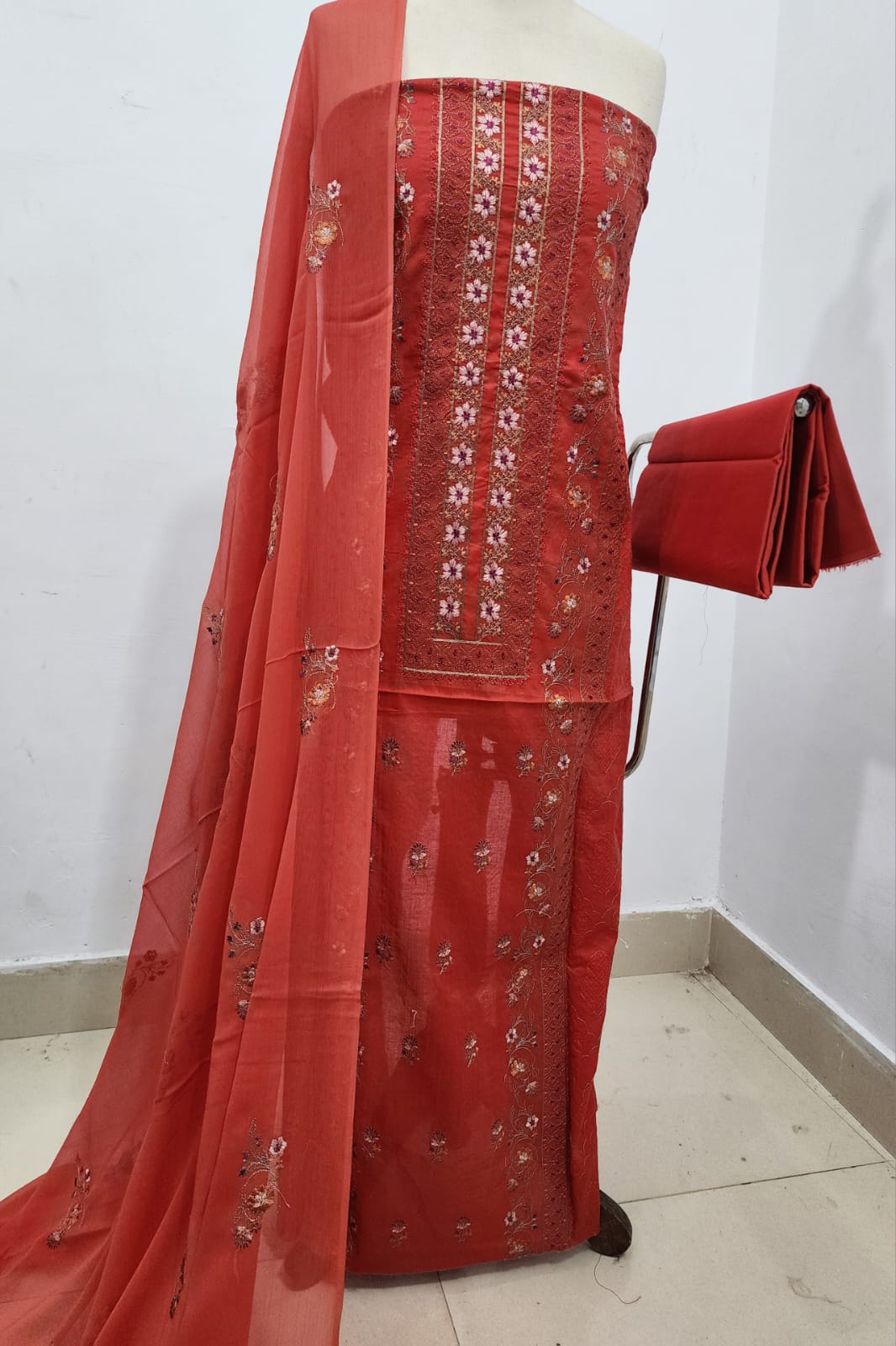 Bareeze Embroidered Lawn 3Pc