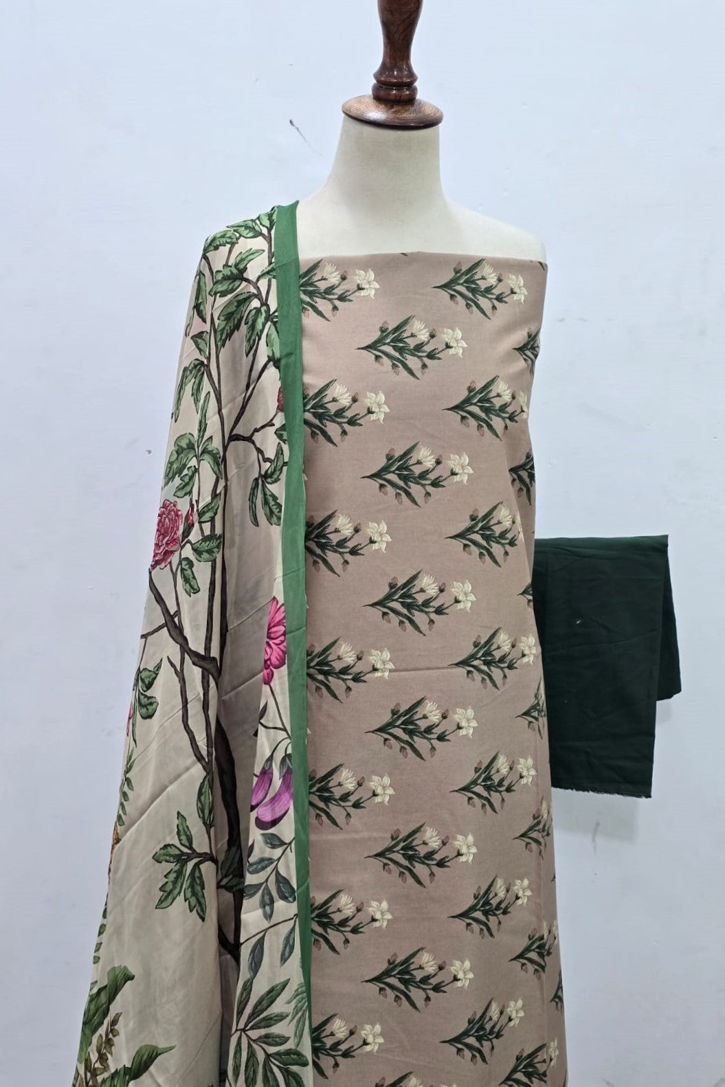 Sapphire Unstitched Printed Lawn 3pc