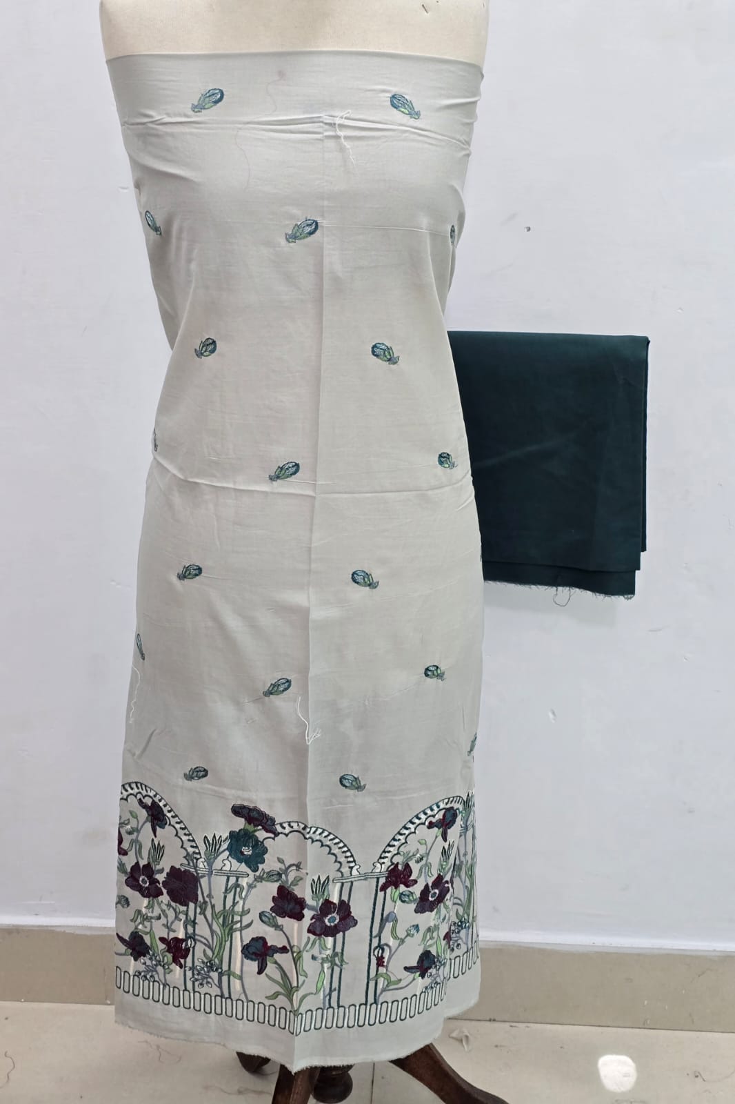 Designer Unstitched Embroidered ST Lawn 2pc