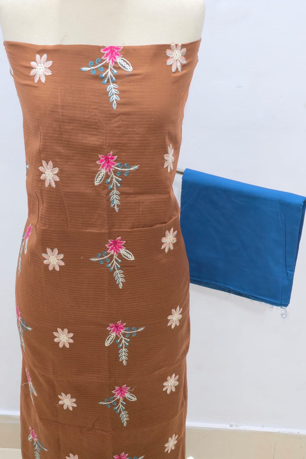 Designer Unstitched Embroidered ST Lawn 2pc