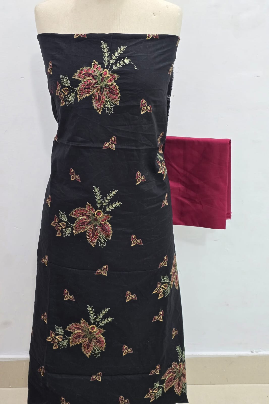 Designer Unstitched Embroidered ST Lawn 2pc