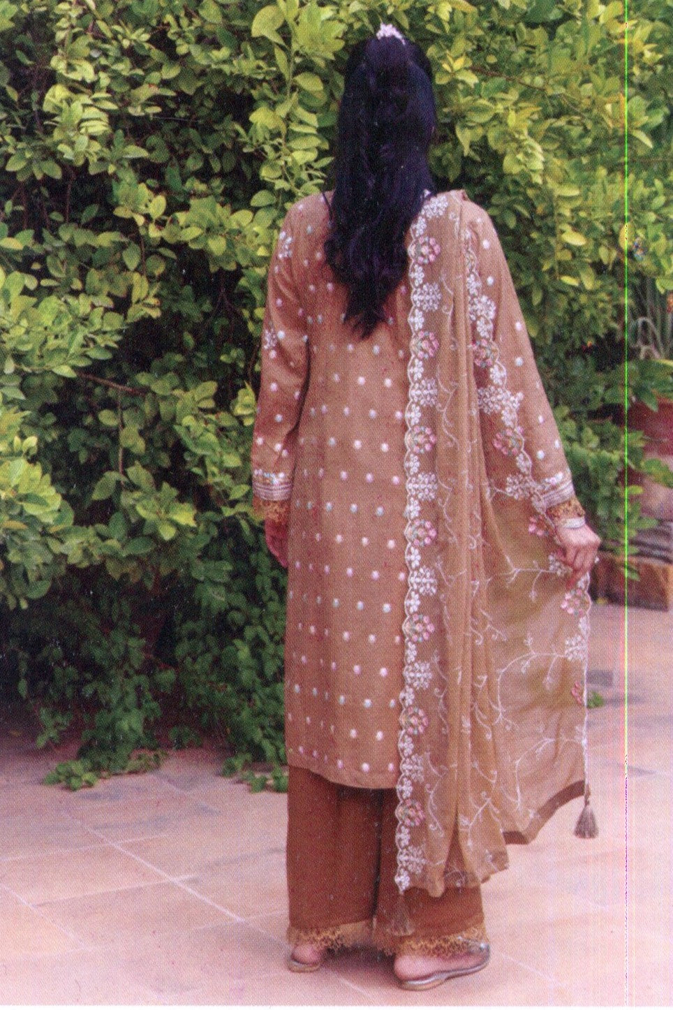 Hafiz Phool Zari Unstitched Embroidered Lawn 3pc