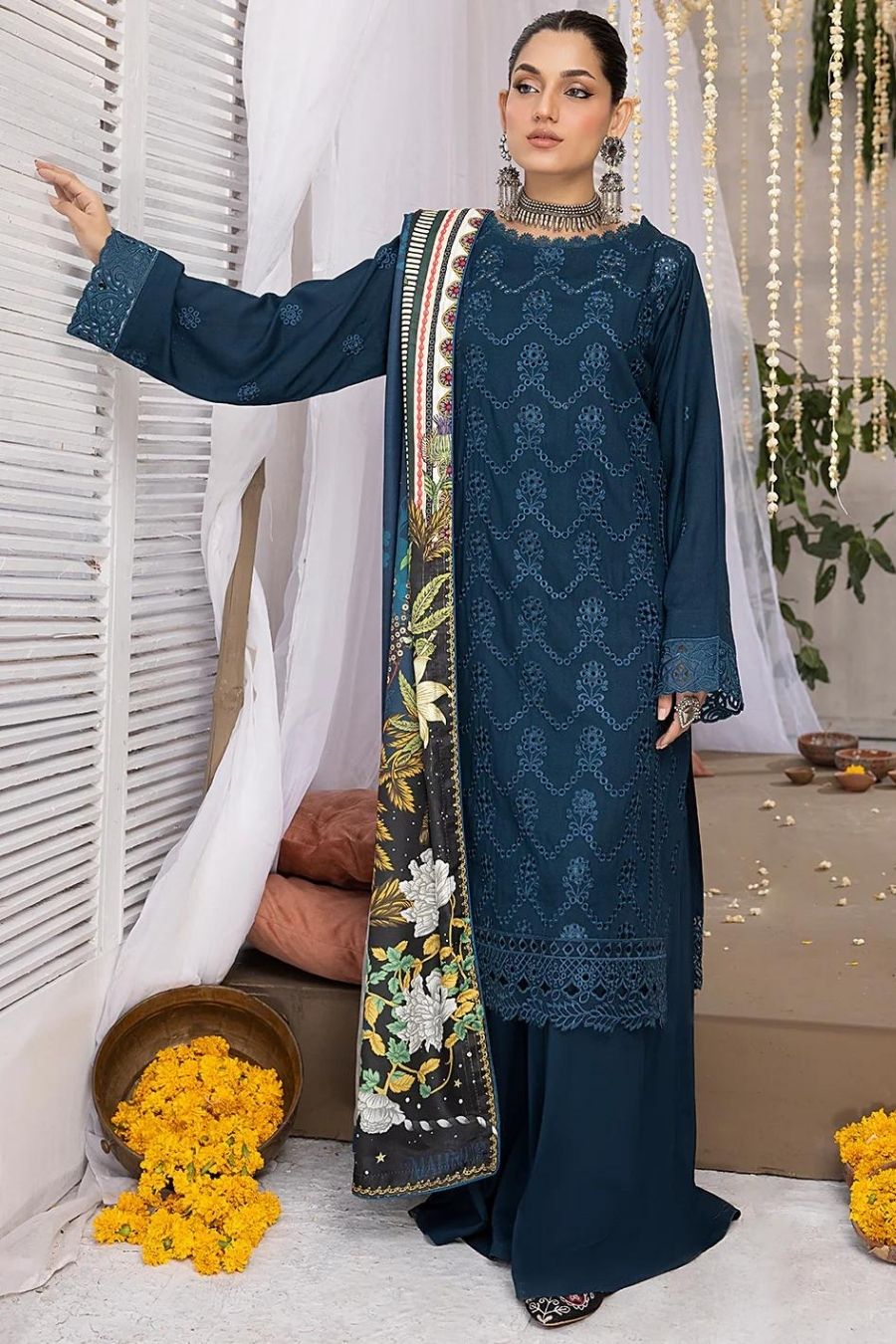 Mahnur (Mehru)-Embroidered Slub Linen-Zink-3PC - Branded Cut Pieces