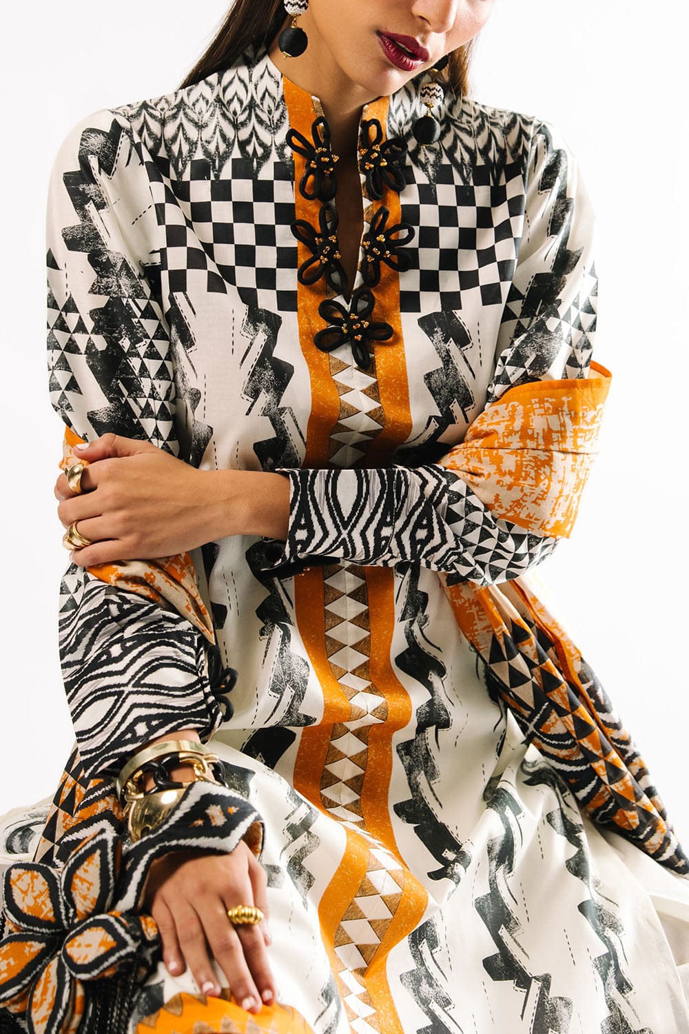 Agha Noor Unstitched Printed Lawn 3pc