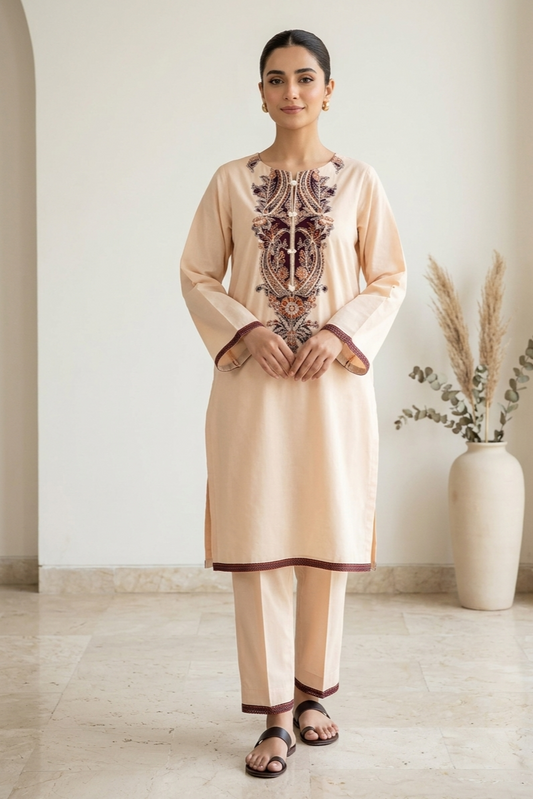 La Reine Stitched Embroidered 2Pc