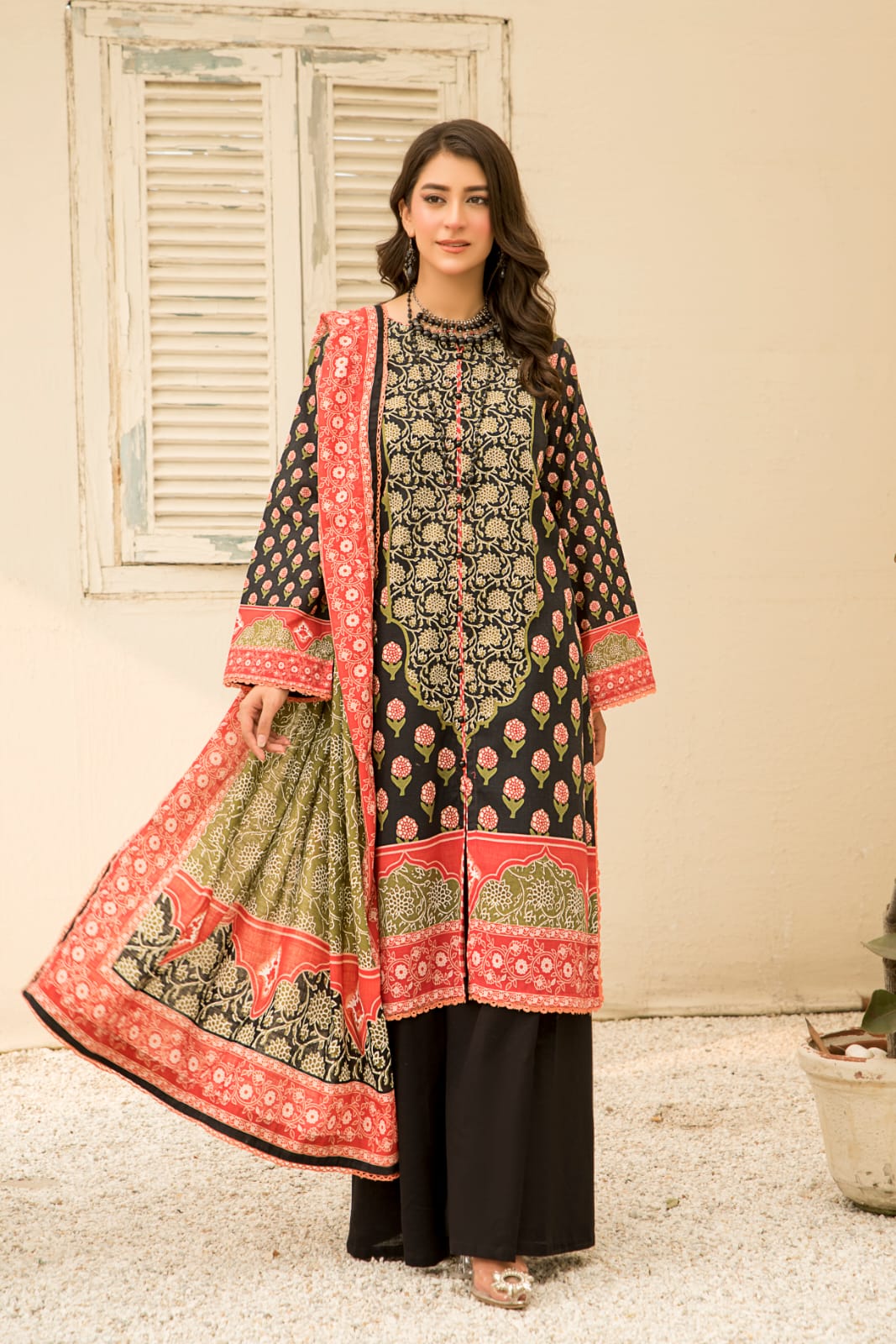 Hania & Minahil Printed Slub Khaddar 3pc - Branded Cut Pieces