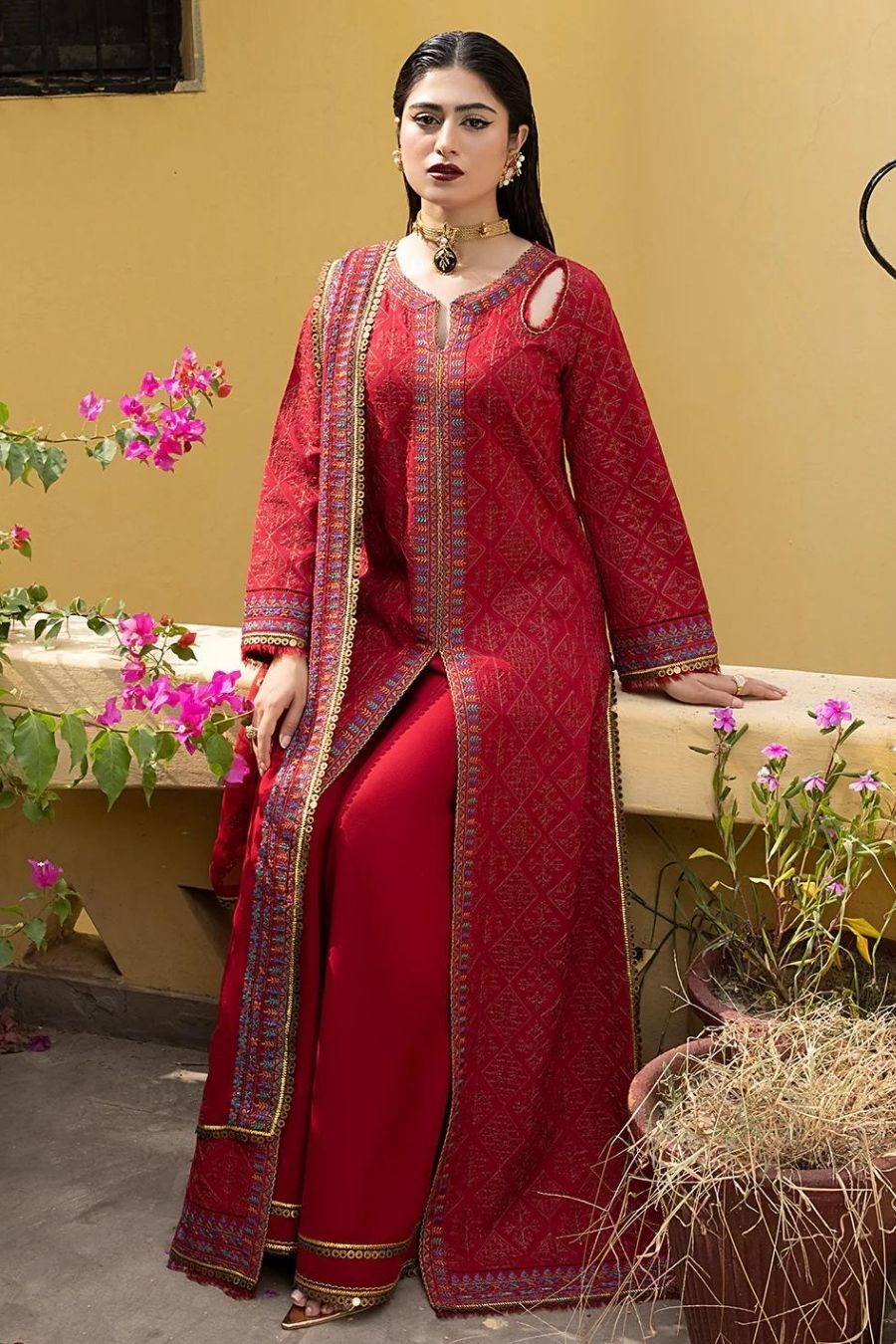 Mahnur-Embroidered Karandi-Red-3PC - Branded Cut Pieces