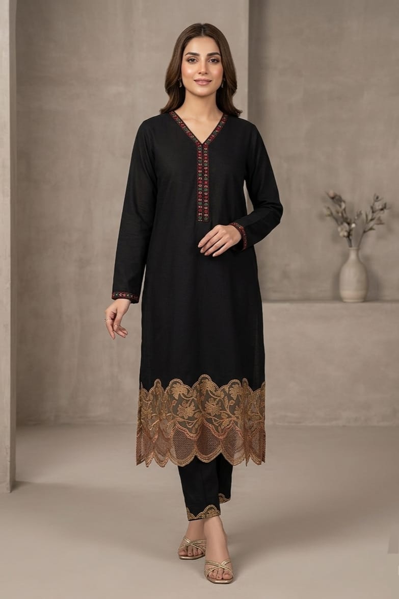 La Reine Stitched Embroidered 2Pc