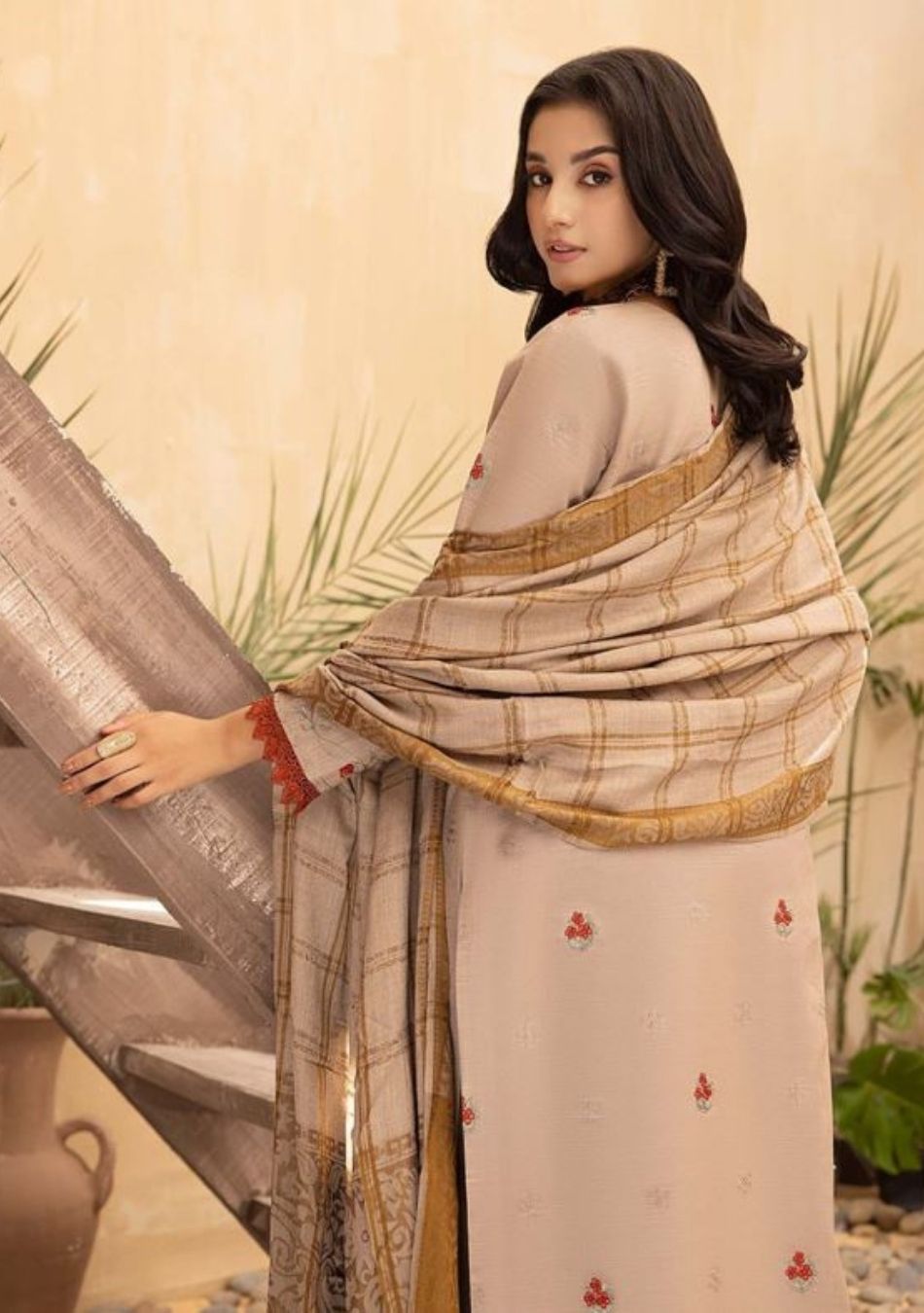 Aizal-Embroidered khaadar-Beige-3PC - Branded Cut Pieces