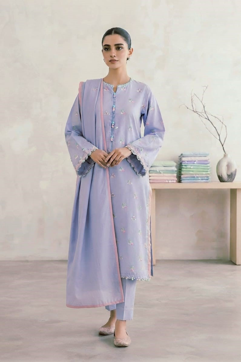 La Reine Stitched Embroidered 3Pc