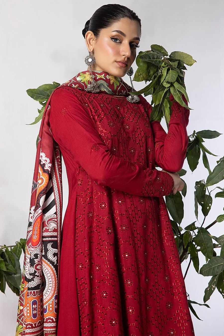 Mahnur (Mehru)-Embroidered Slub Linen-Red-3PC - Branded Cut Pieces