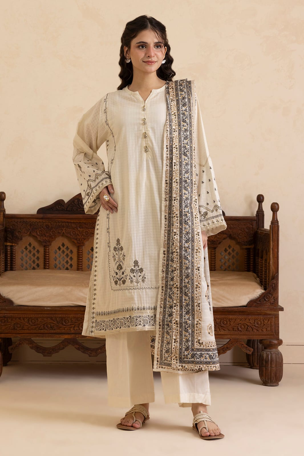 Zellbury Stitched Embroidered Lawn 3pc