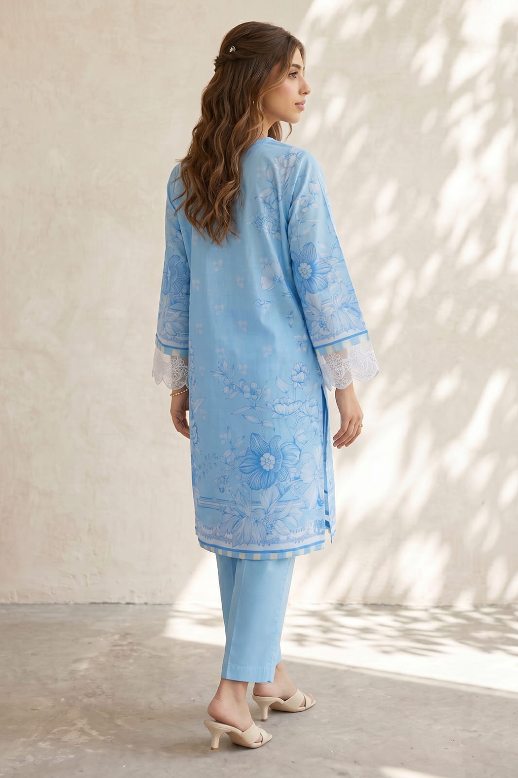 Zellbury Stitched Embroidered Lawn 3pc