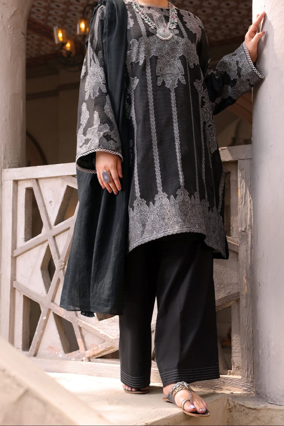 Almirah Unstitched Ladie's 3pc