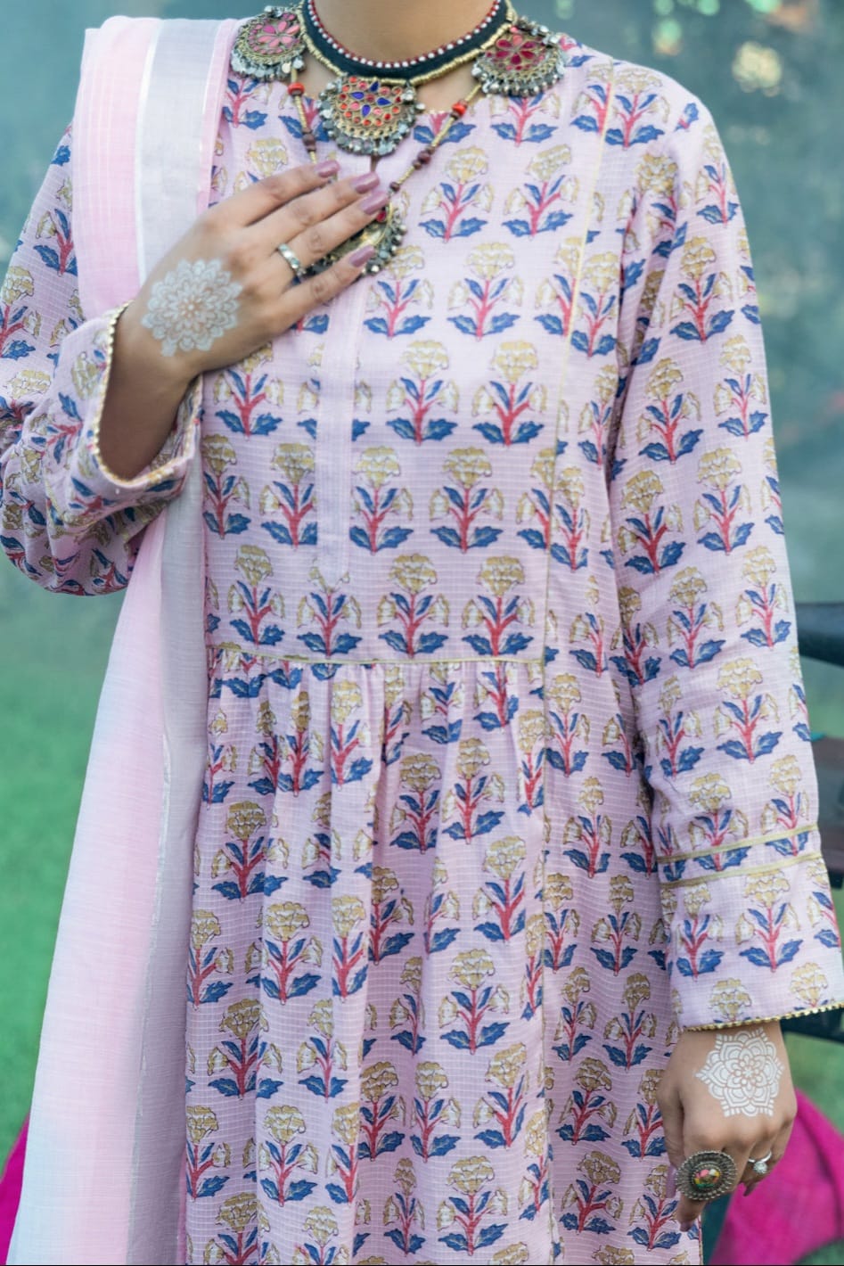 Almirah Unstitched Ladie's 3pc