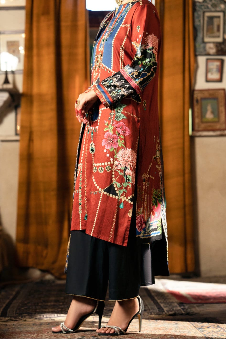 Almirah Unstitched Ladie's 3pc
