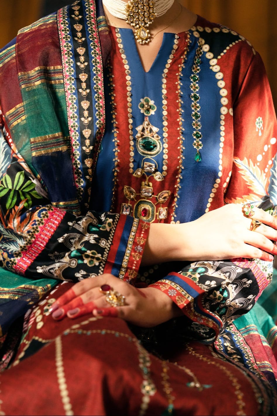 Almirah Unstitched Ladie's 3pc