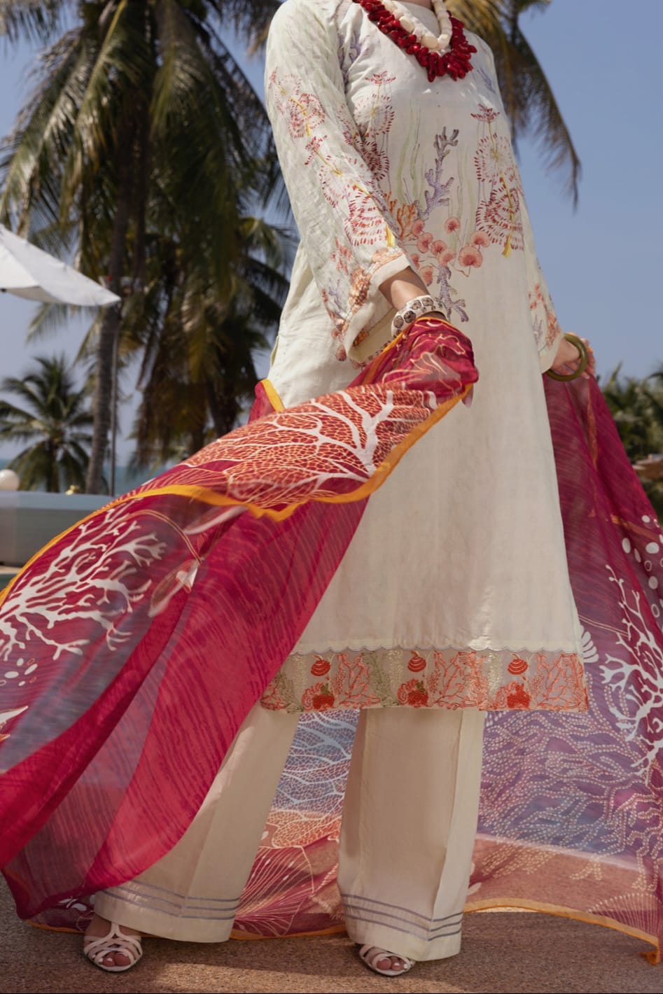 Almirah Stitched Ladie's Premiuim 3pc