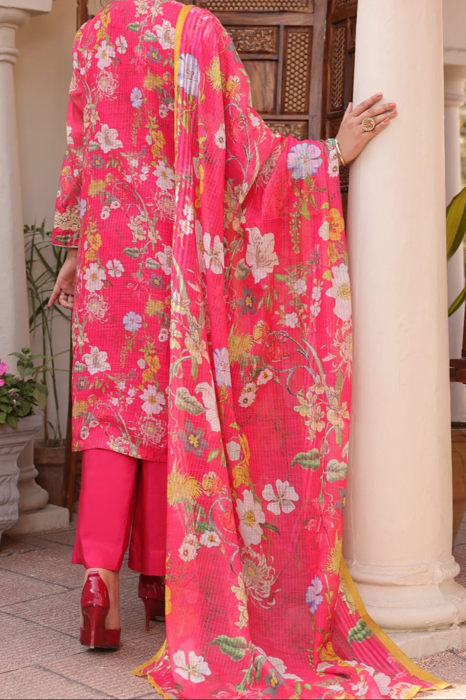 Almirah Stitched Ladie's Premiuim 3pc