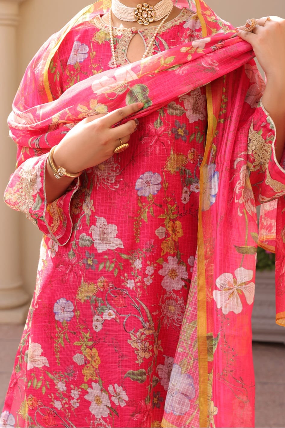 Almirah Stitched Ladie's Premiuim 3pc