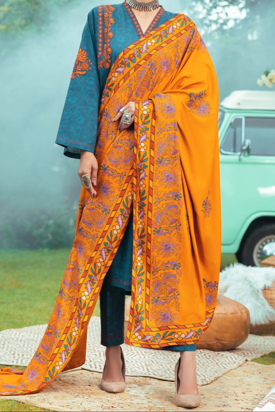 Almirah Stitched Ladie's Premiuim 3pc