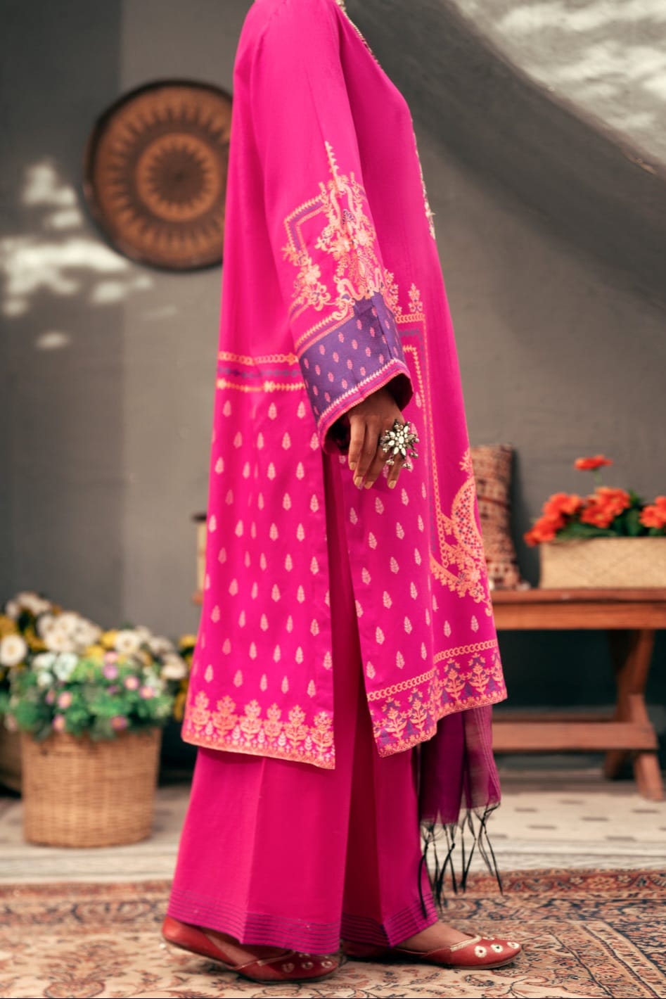 Almirah Stitched Ladie's Premiuim 3pc