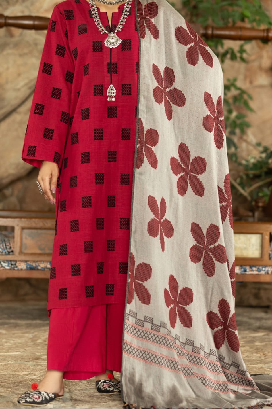 Almirah Stitched Ladie's Premiuim 3pc