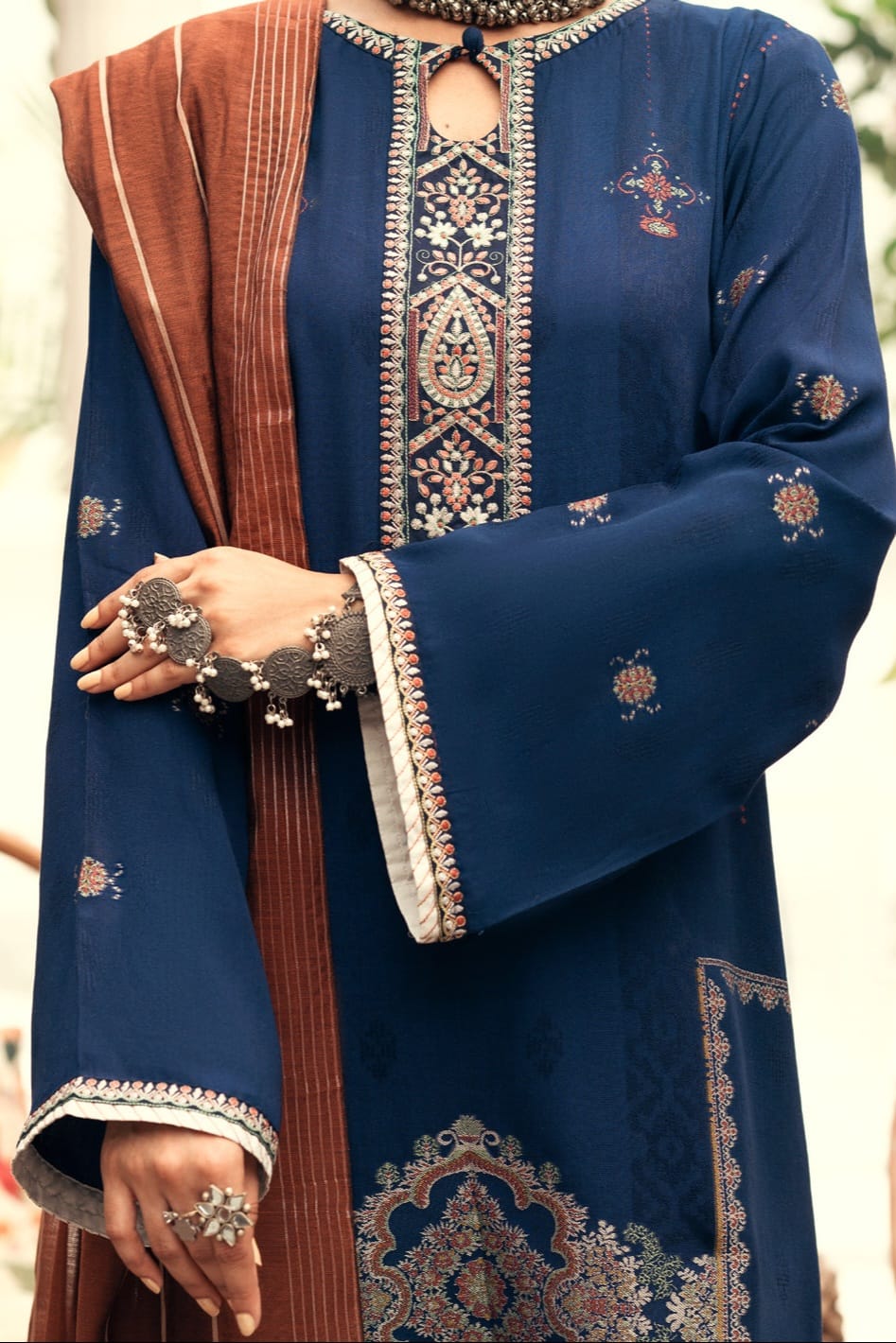 Almirah Stitched Ladie's Premiuim 3pc