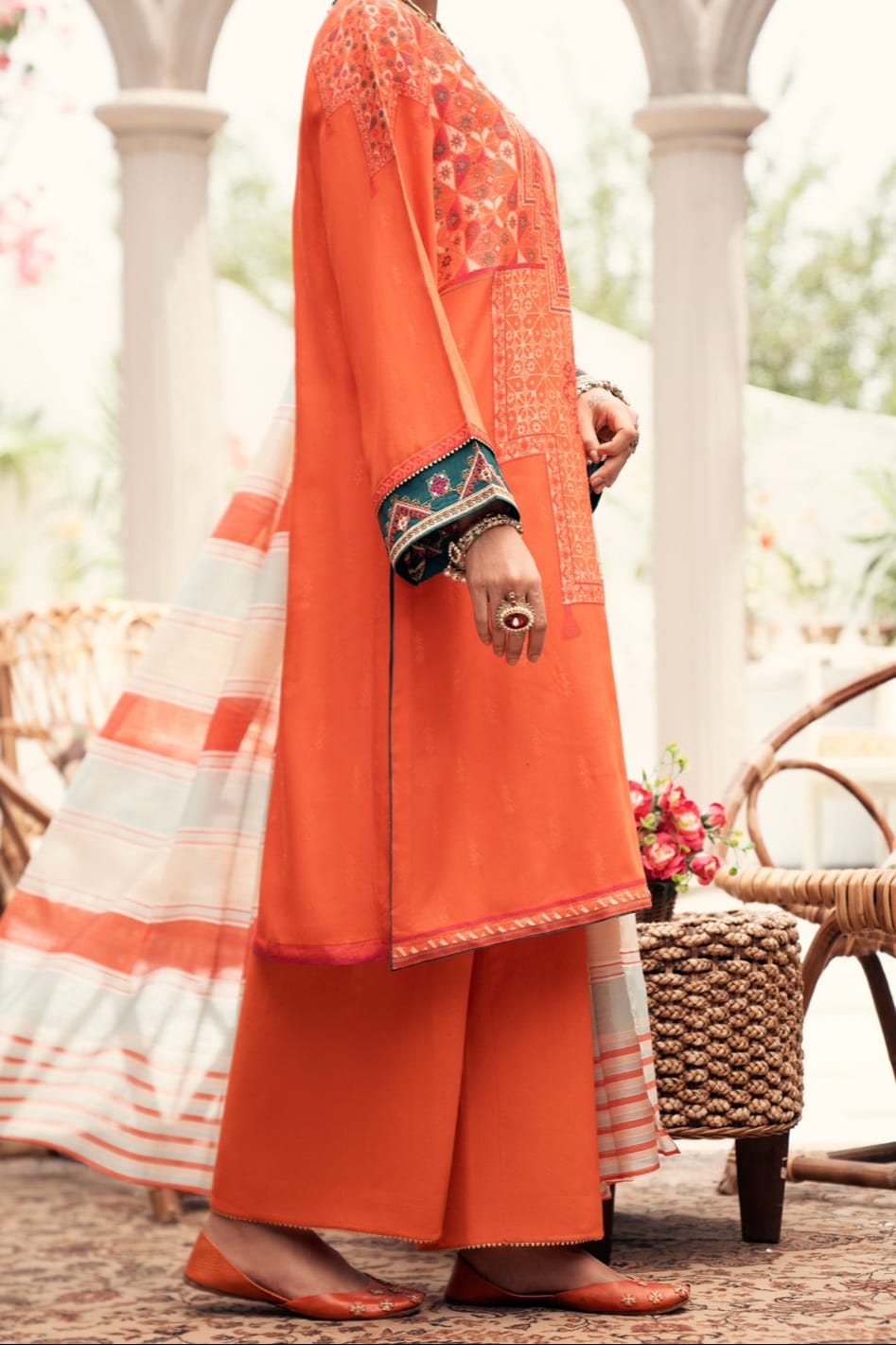 Almirah Stitched Ladie's Premiuim 3pc
