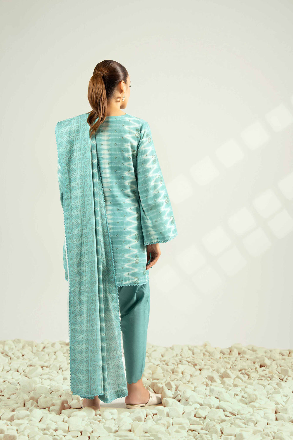 Nishat Unstitched Printed Khaddar 3pc