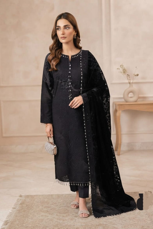 Noor jahan Gul E Noor Unstitched Embroidered Wool 3pc